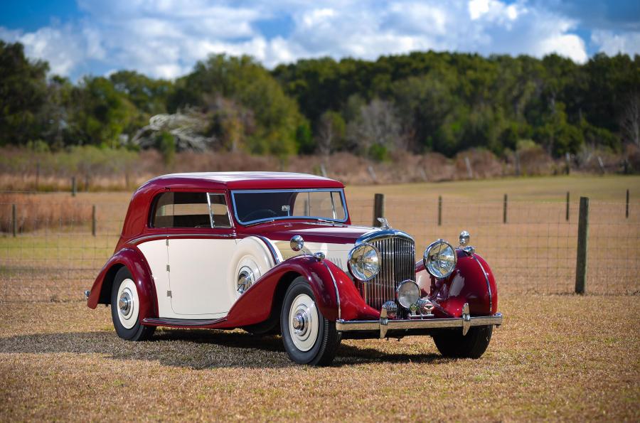  Bentley 4&frac14;-Litre Coupe by Park Ward (B131MX) 1939 года  (фото 8 из 16)